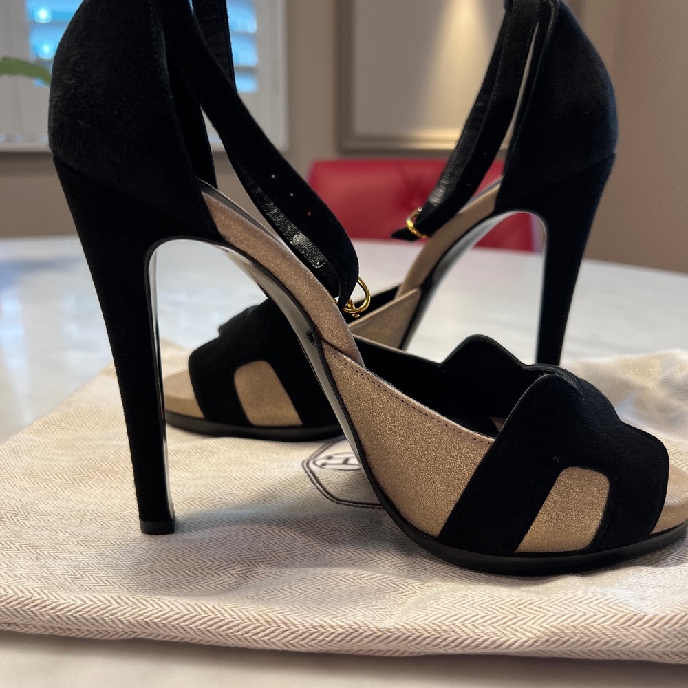 Hermès Ella Black & Taupe Goatskin Initiale Sandal - Size 37